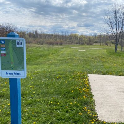 Hole 6 teepad