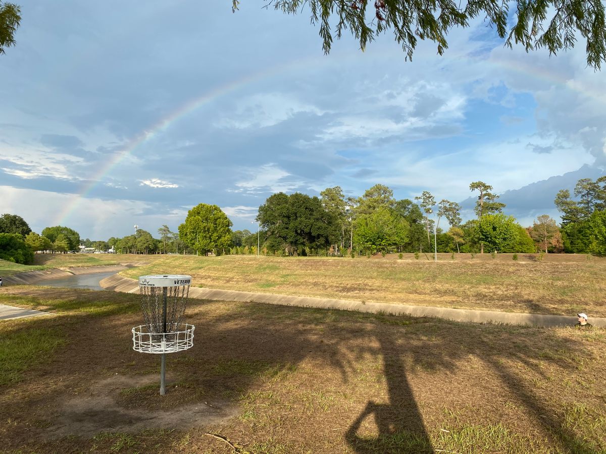 Hole 7’s basket with rainbow 🫶