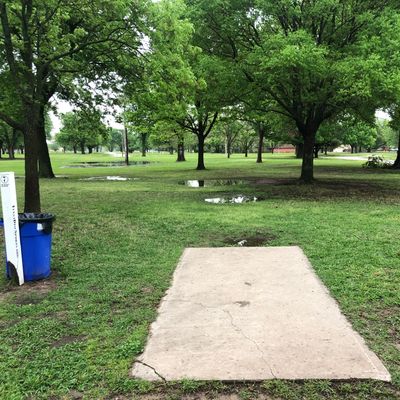 Hole 7 Teepad