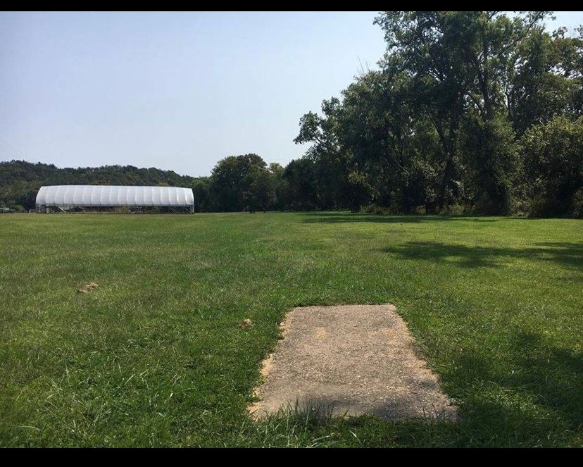 Short tee pad Hole #1