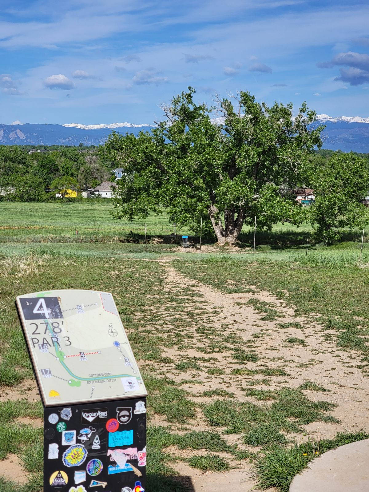 Hole 4 teepad