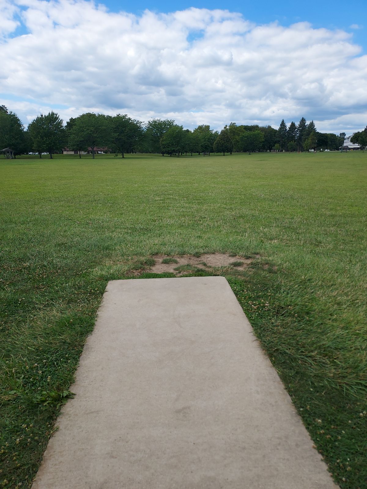 Hole 9 from the tee
