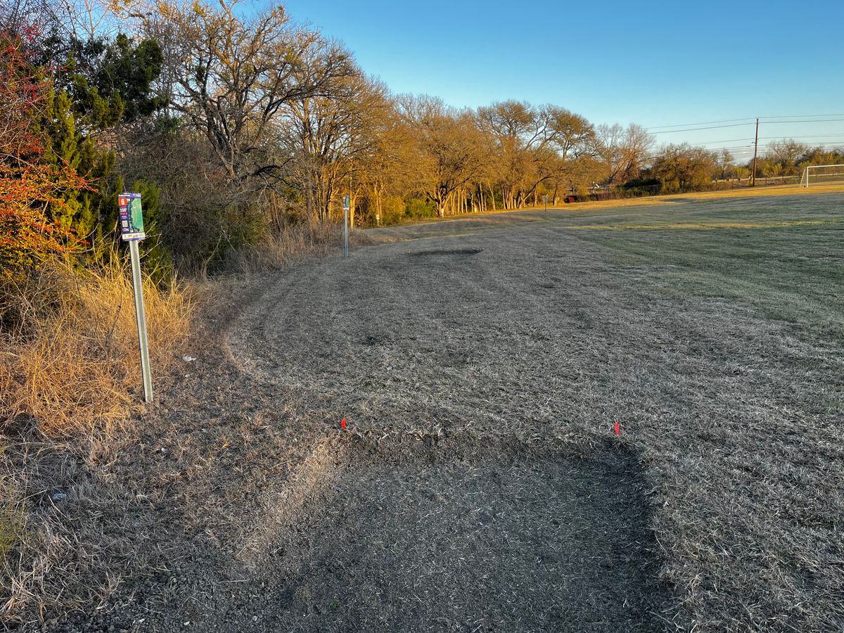 Hole 6 Raven Tee