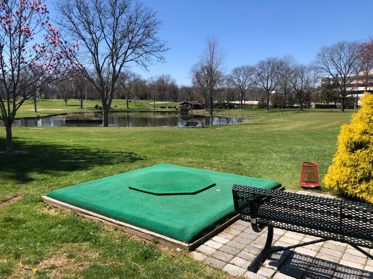 Hole 3 tee