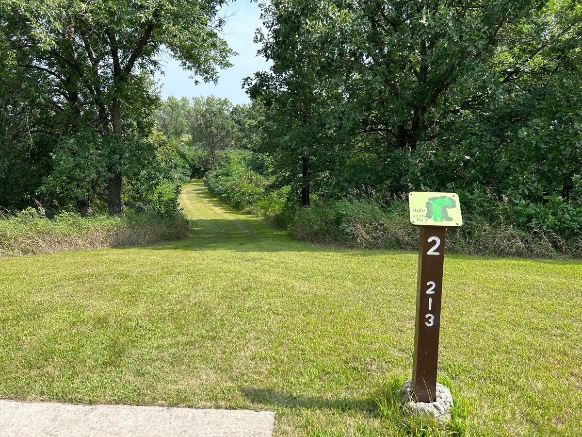 Tee 2