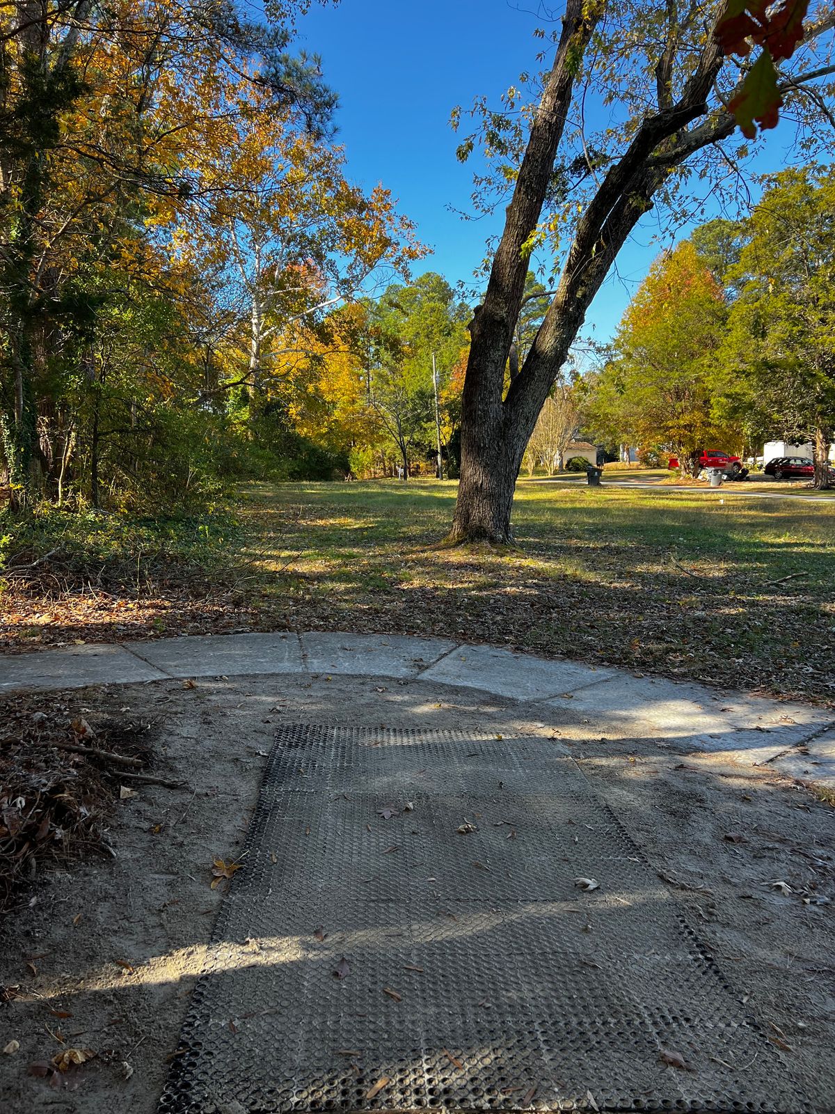 Hole 5 tee looking towards fairway