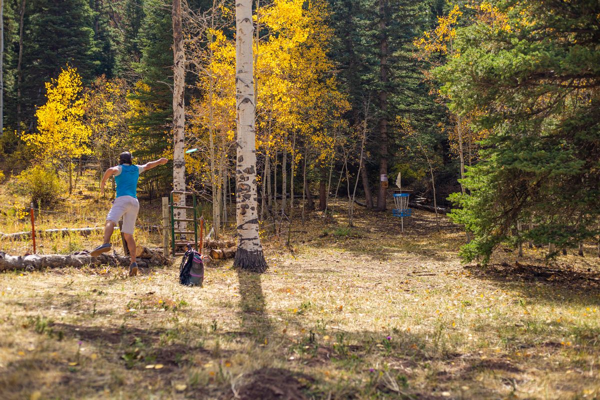 Hole 6 approach to A position

📸: Kevin Banker || Banker Cinefoto || September 2020