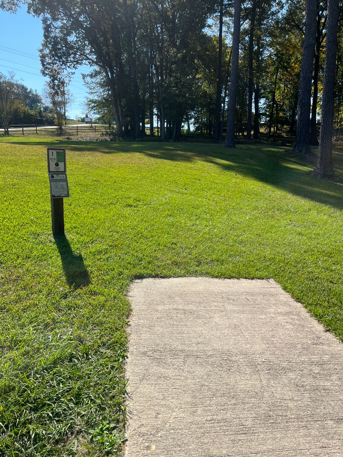Hole 1 tee
