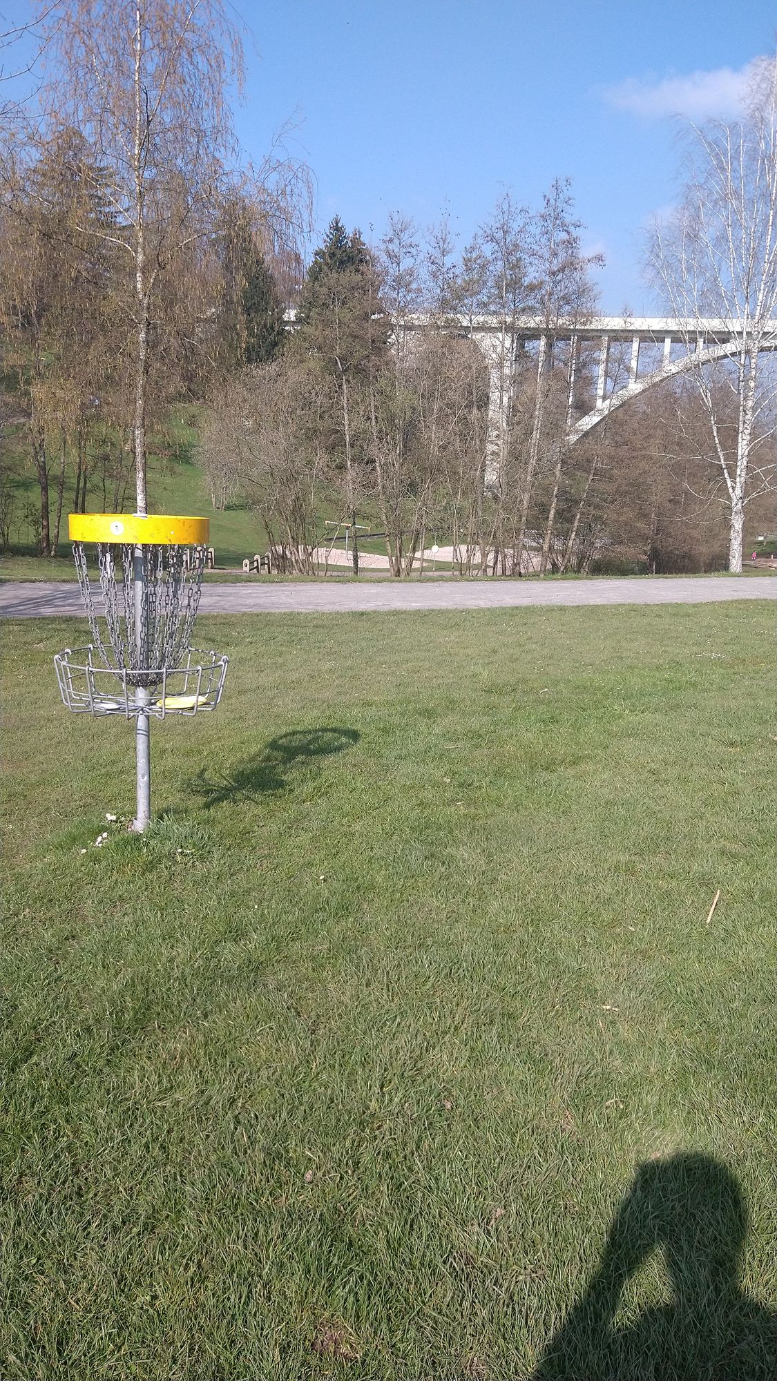 Korb von Loch 1