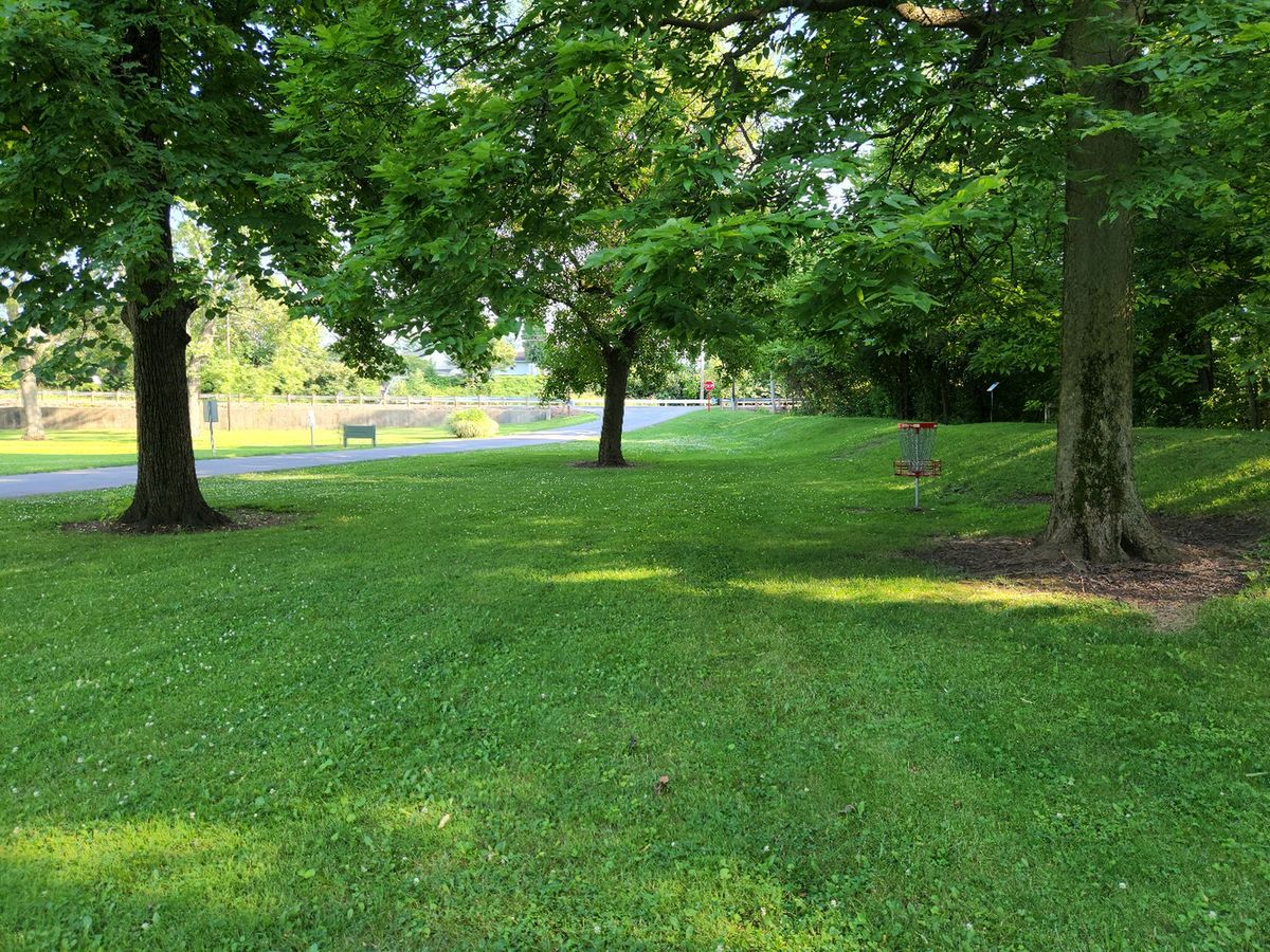 View from fairway towards green on hole 4