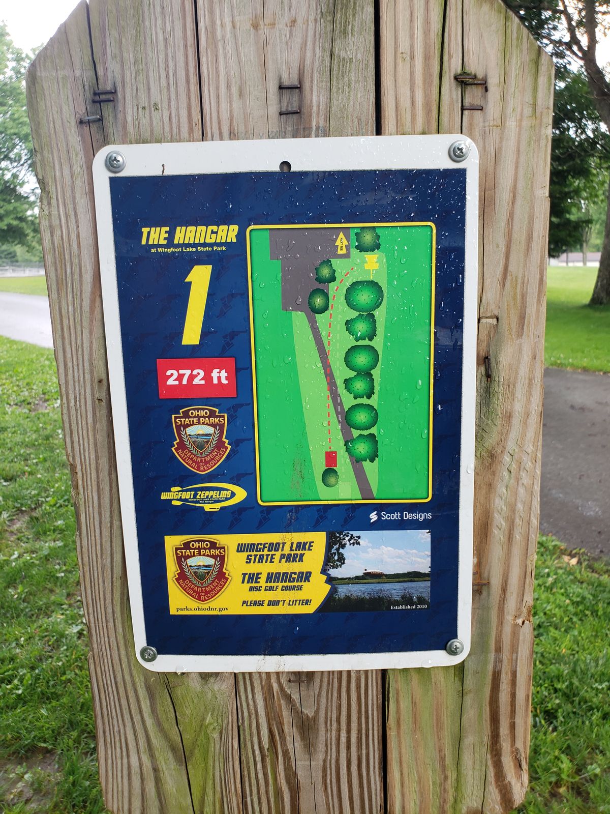 Hole 1 short sign