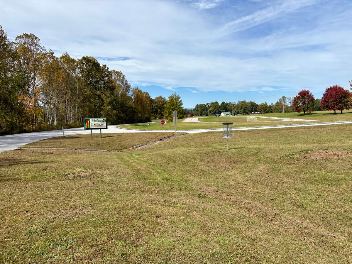 Hole 1 approach