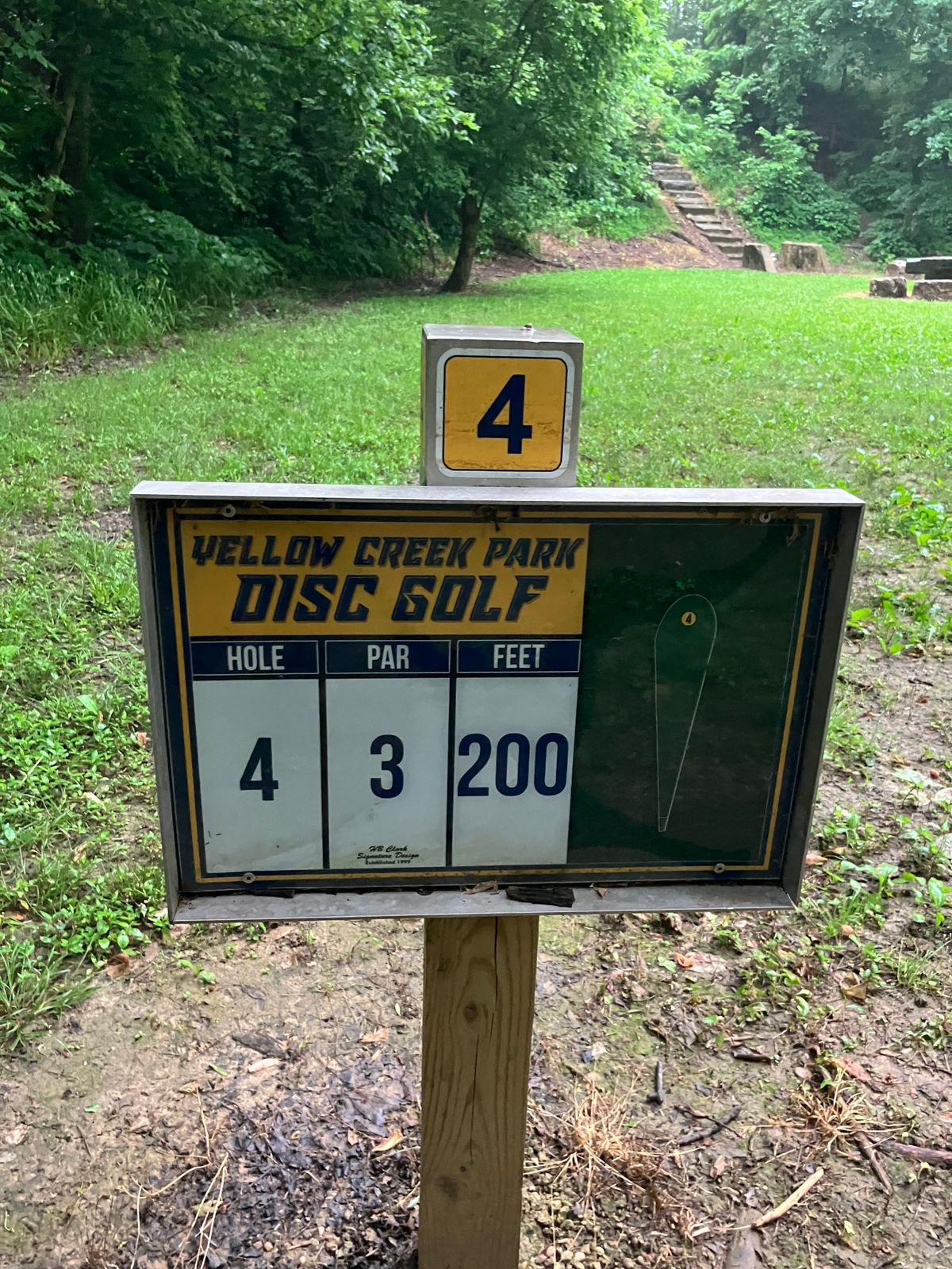 Hole 4 Tee sign.