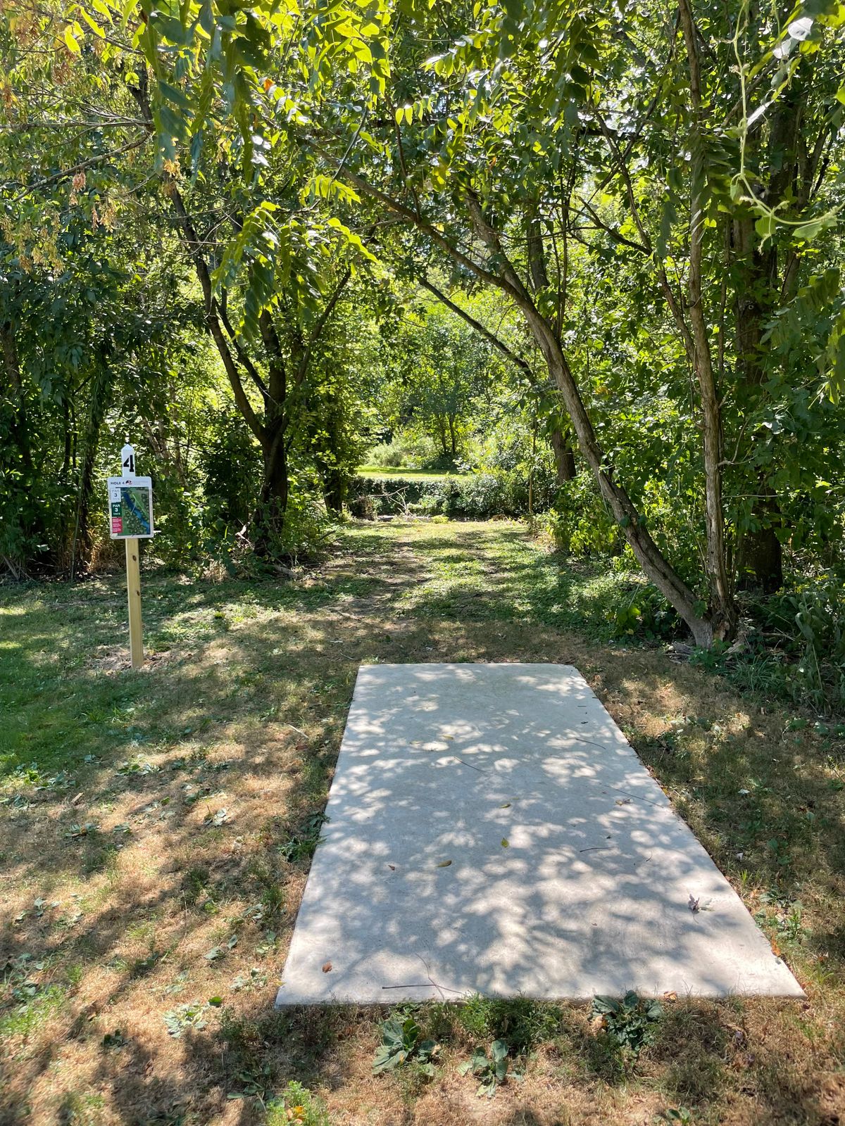 Hole 4 White Tee