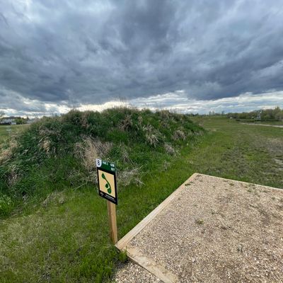 Hole 8 - Must clear mando hill before fading left.