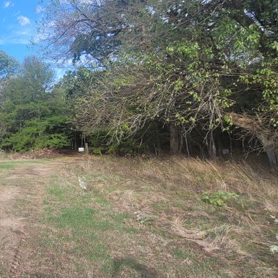 approaching hole 1