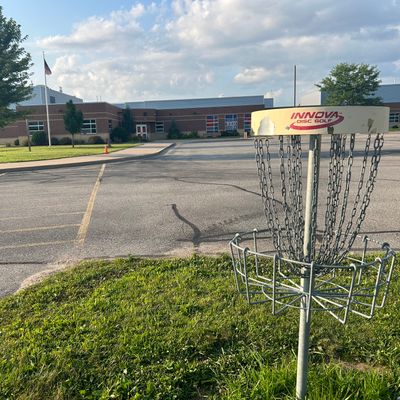 Hole 4 basket