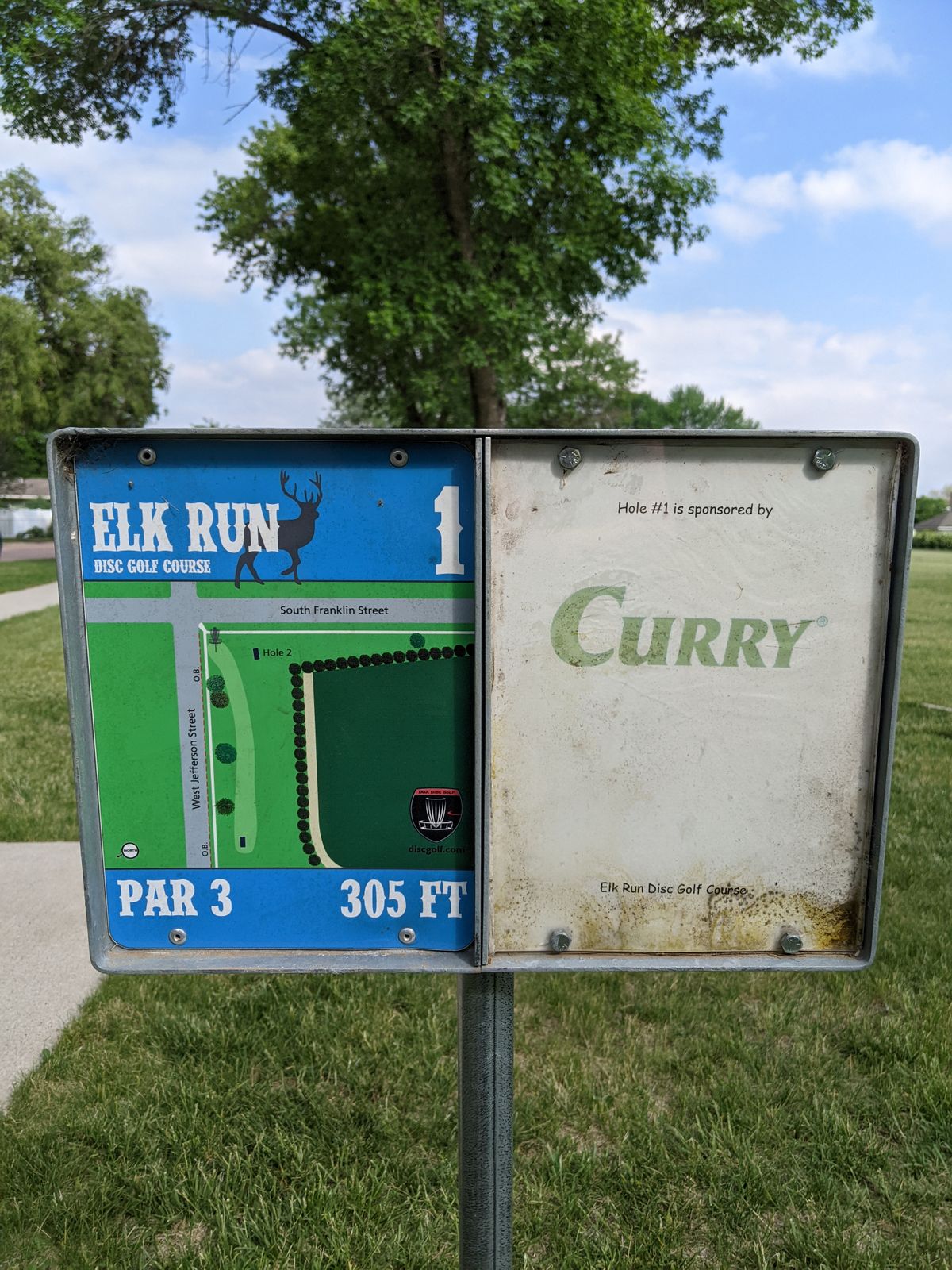 Hole 1 sign