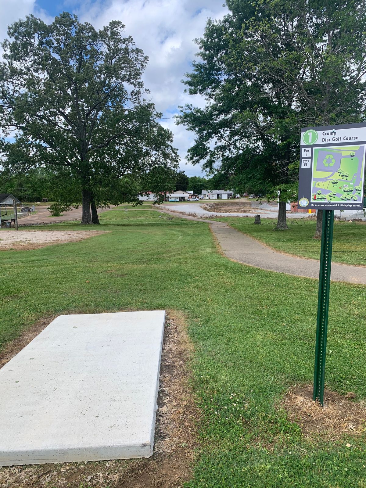 Tee pad on hole 1