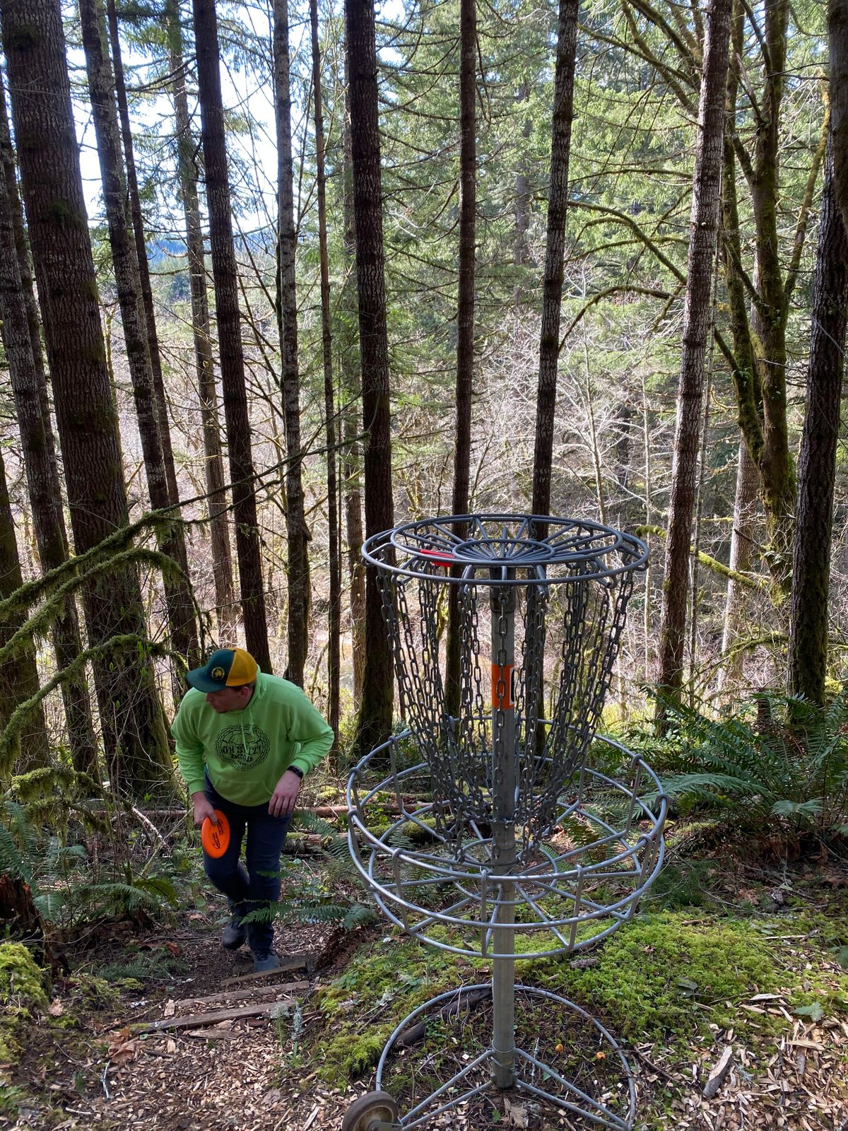 Don’t overthrow hole 6 to the right or down the hill you will be.