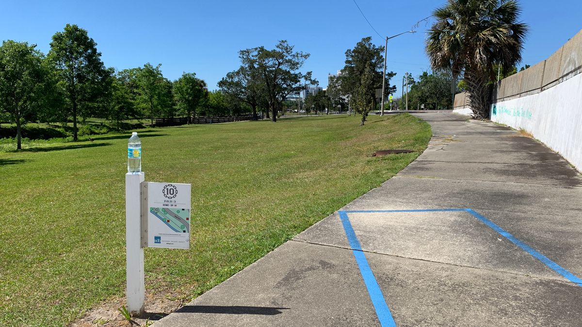 Hole 10