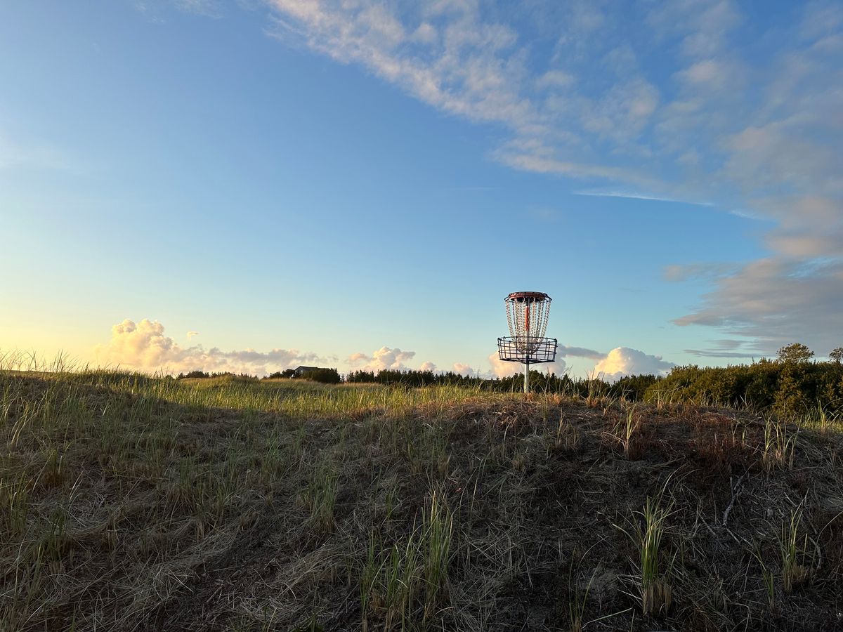 Hole 10 basket