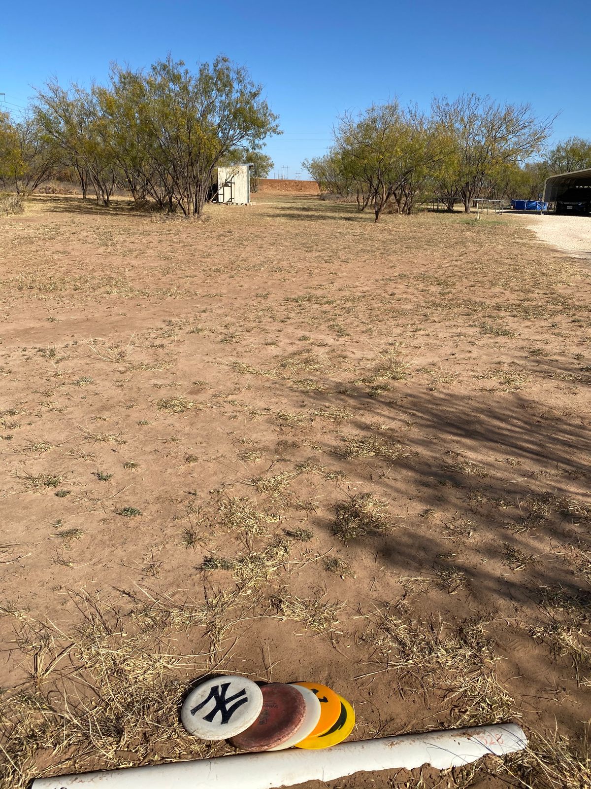 Teepad 10. Dog leg to the left.