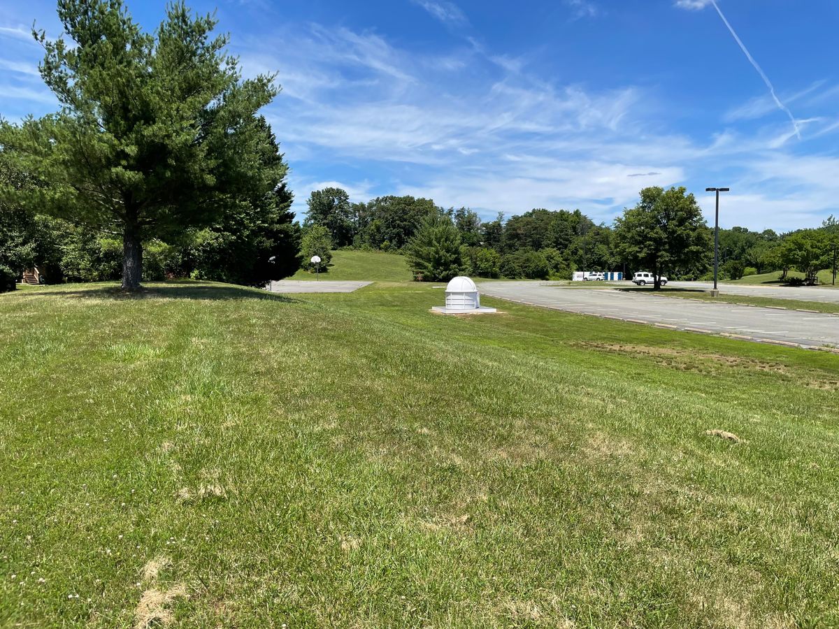 Hole 1 tee