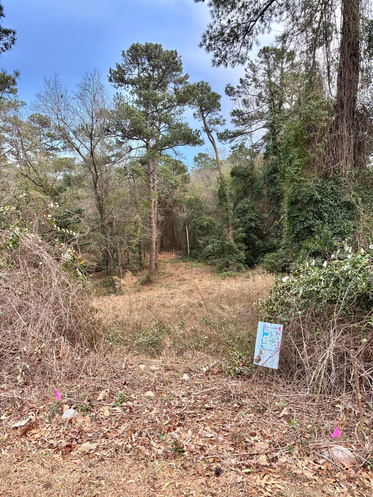 Hole 11 Long Tee