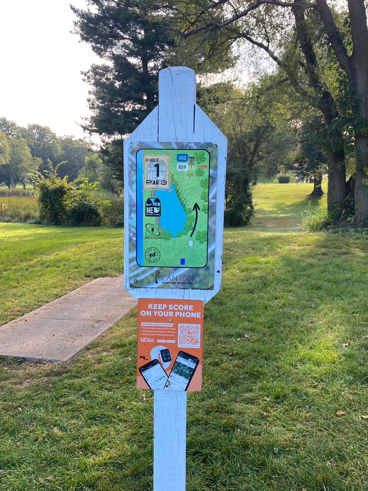 New tee signs