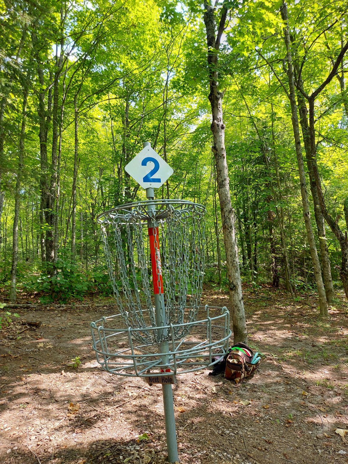 Putting on hole 2.🍁🌳👌🍁