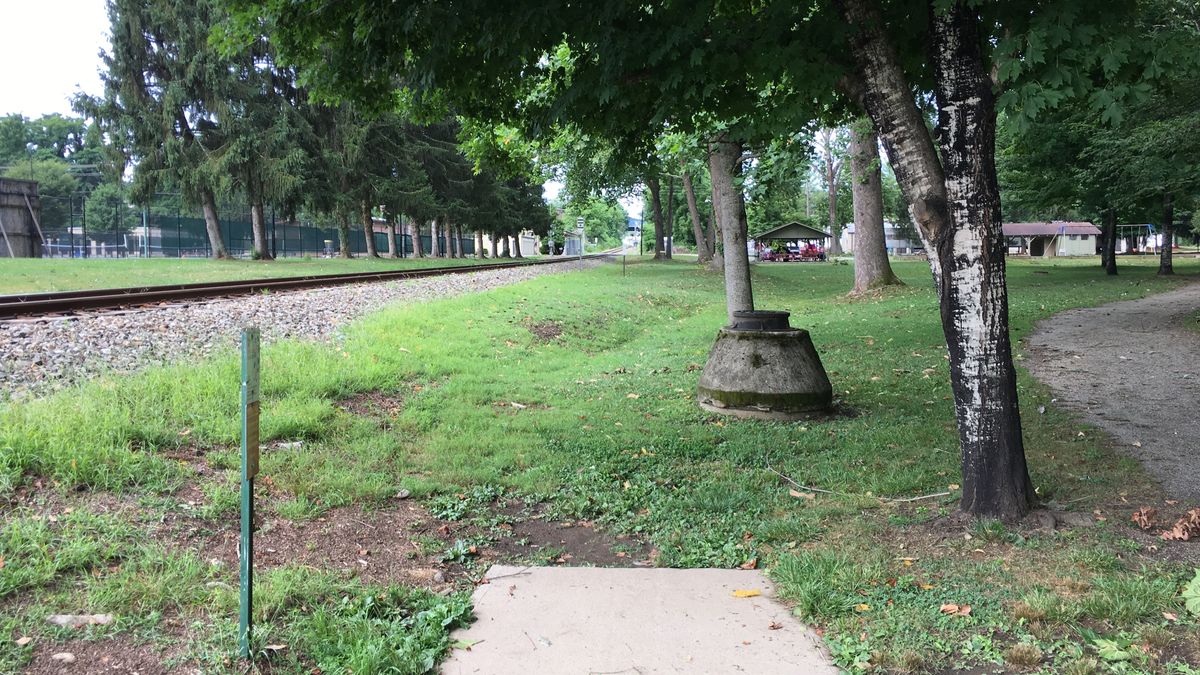 Hole 4