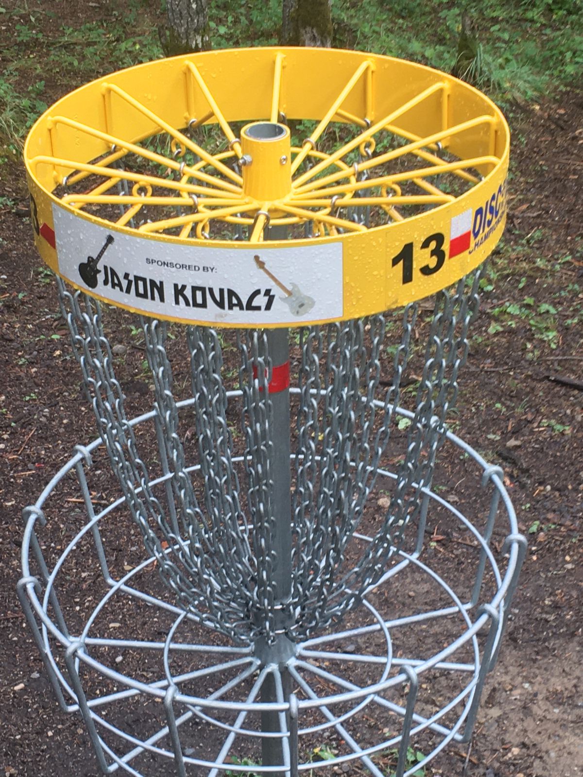 Putting on hole 13.🇨🇦👍🇨🇦👍🇨🇦