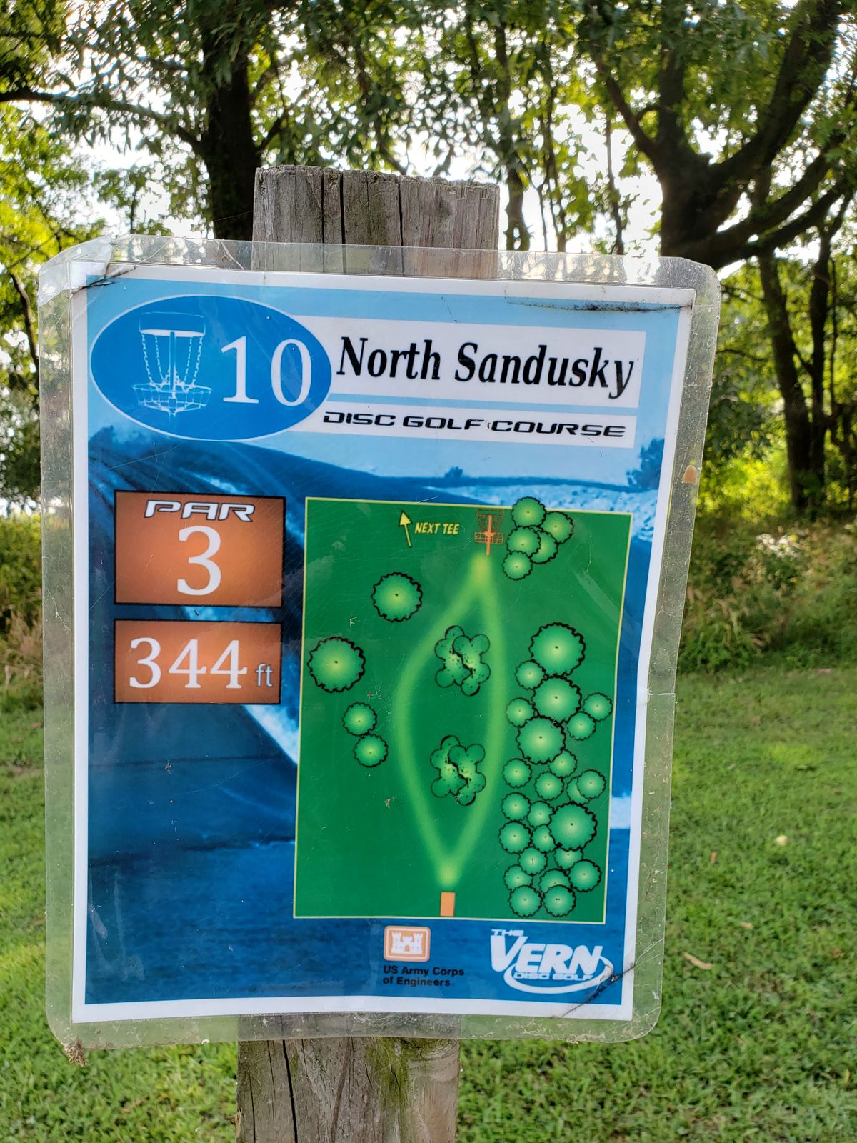 #10 Tee Sign