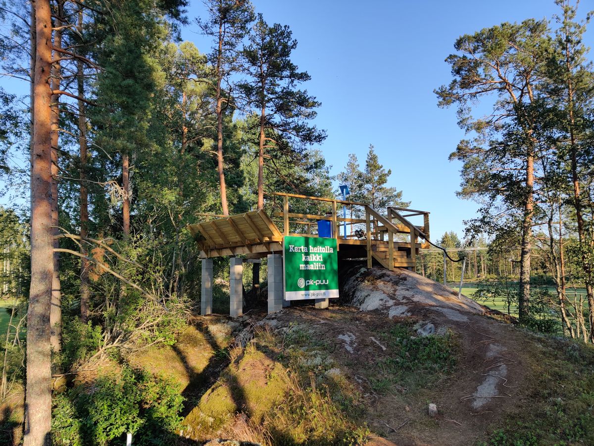 Hole 13 tee