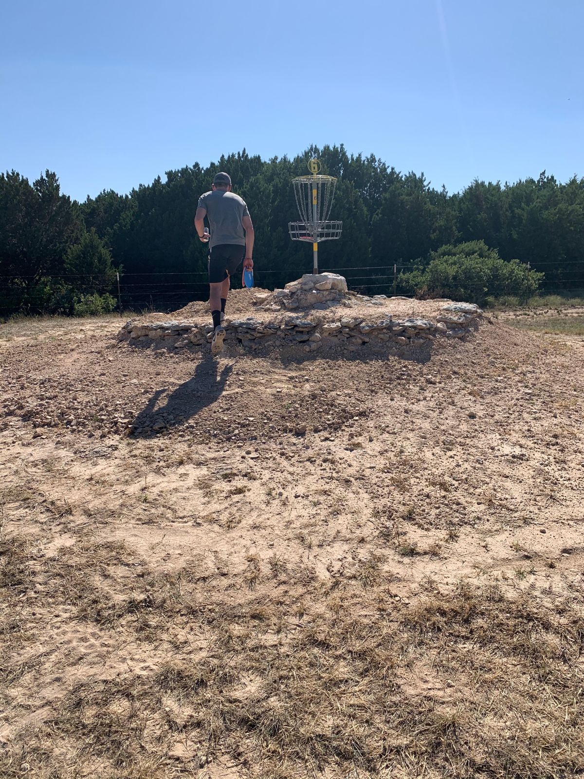 Hole 7 An island hole.
