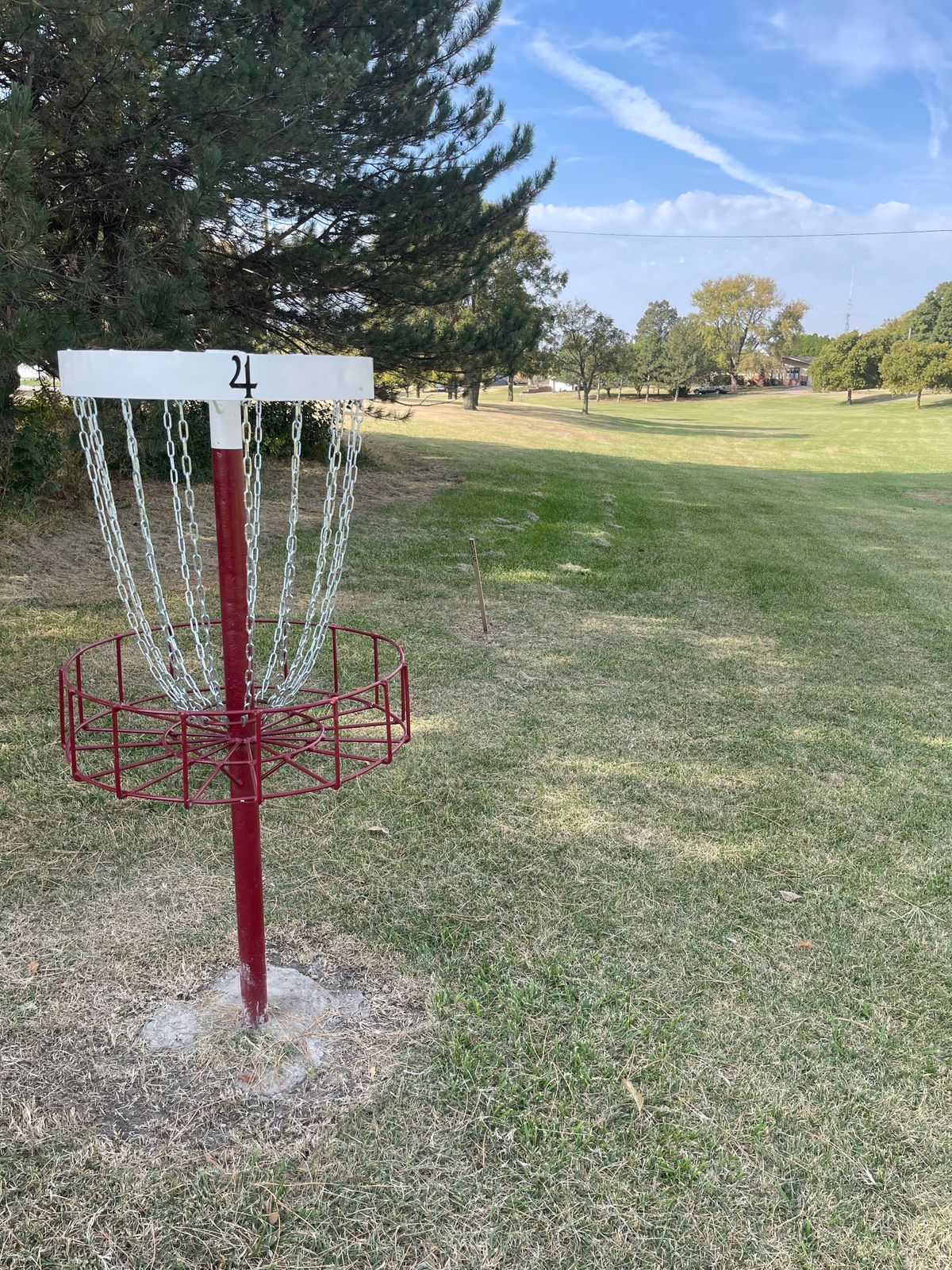 Hole 4, Tee for 5