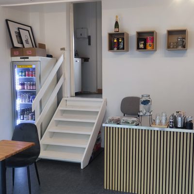 Café area