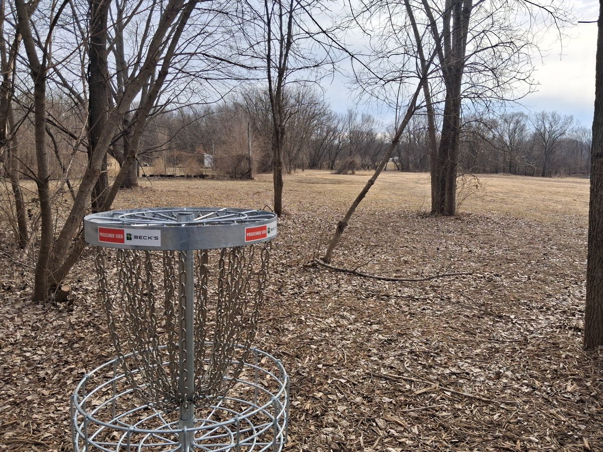 Hole 2 basket
