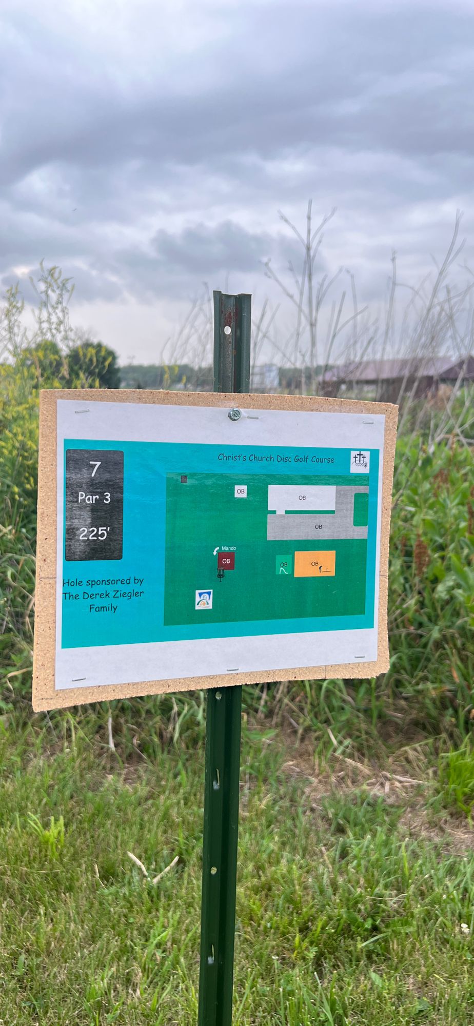 hole 7 sign/pad