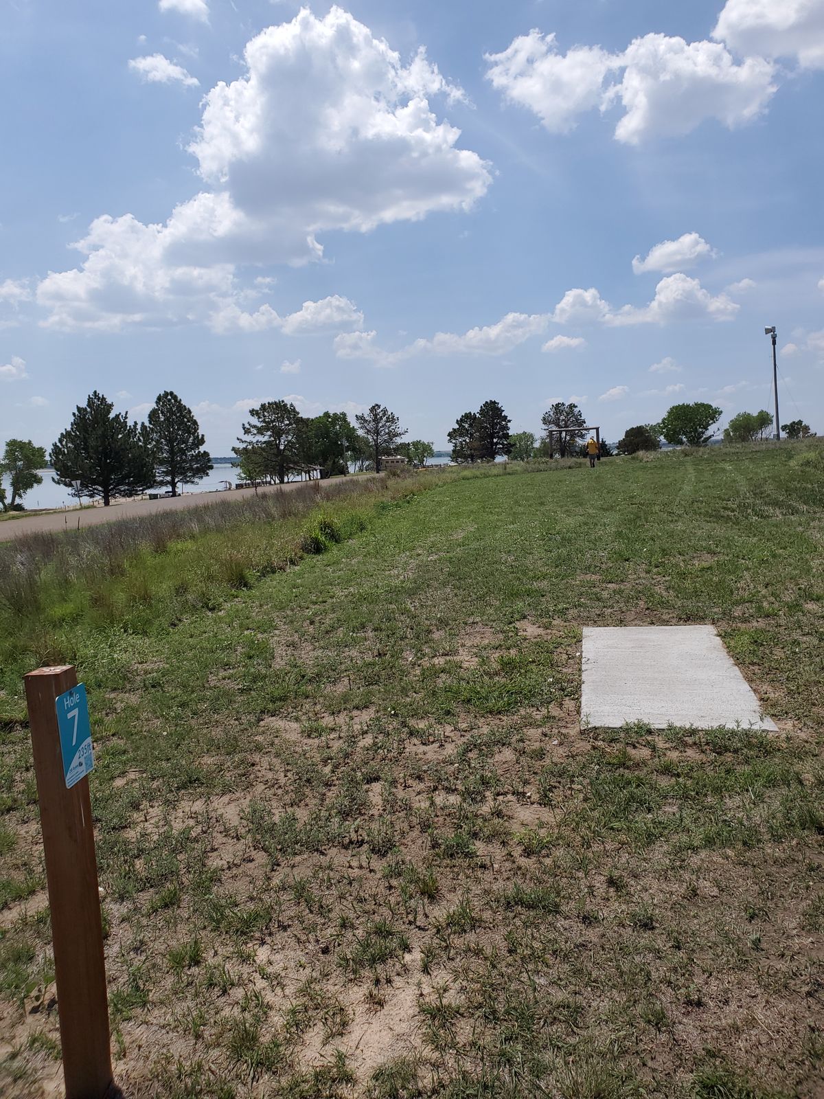 Hole 7 - Teepad