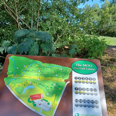 Tee 1 info sign