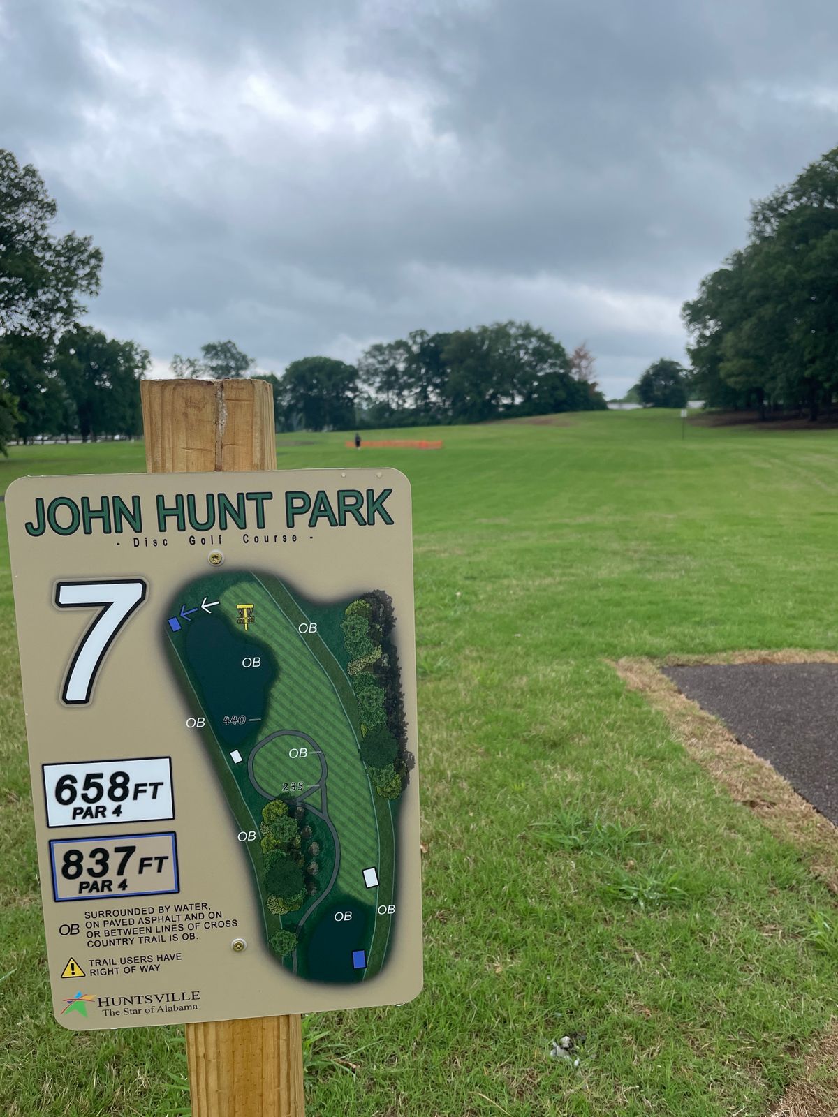 Hole 7 White Tee