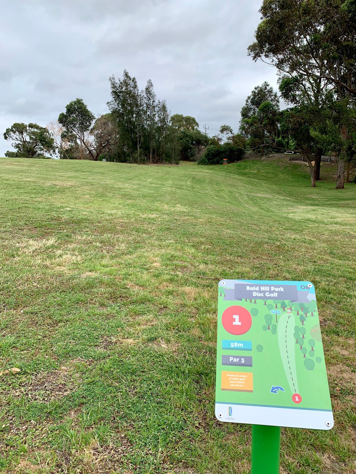 Hole 1 tee