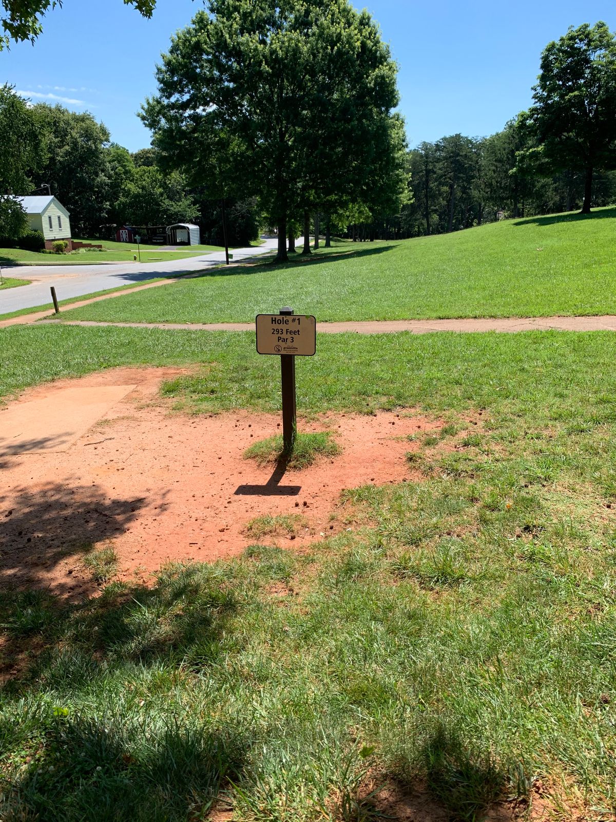 Tee Pad Basket 1