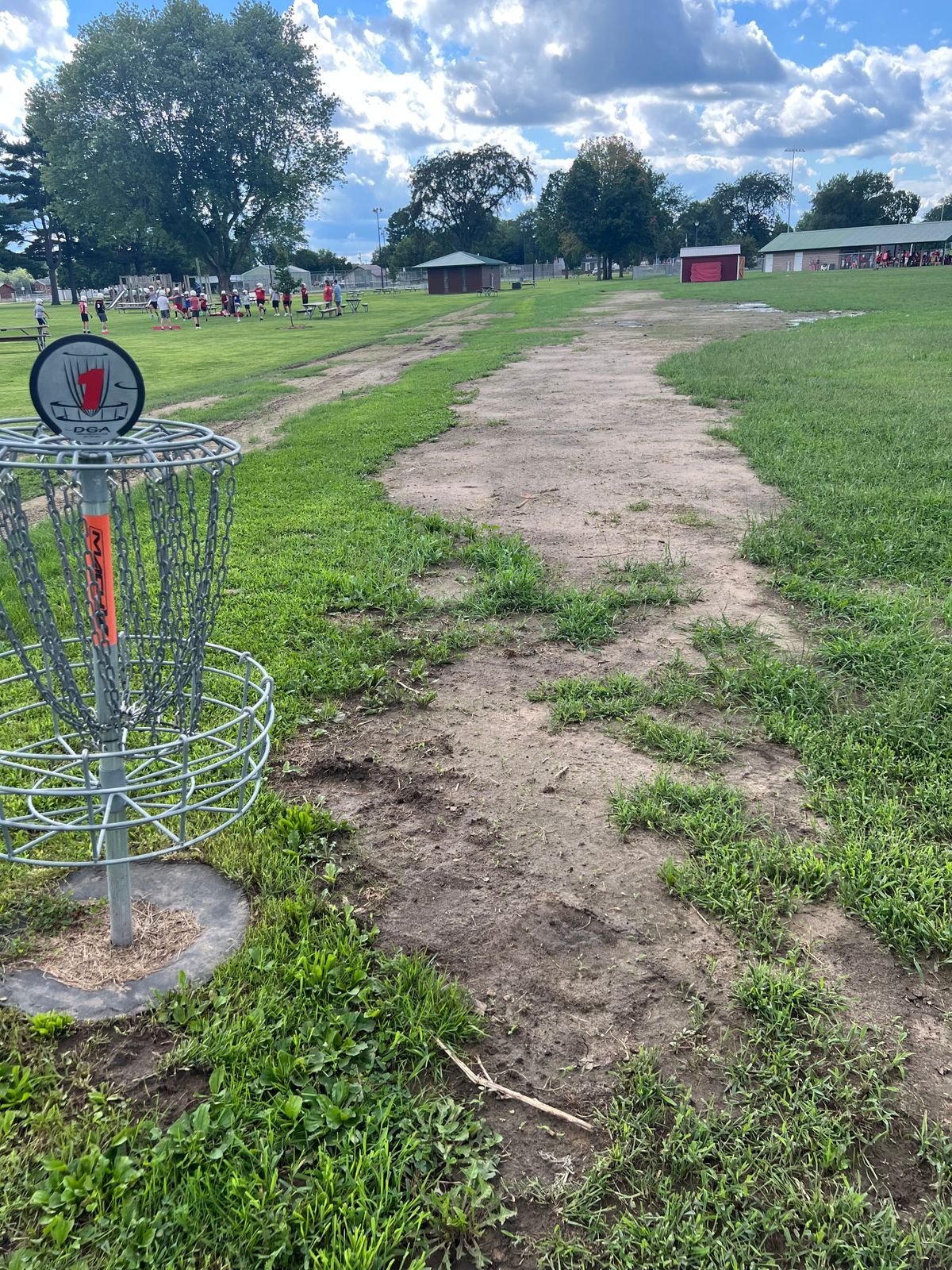Hole 10 basket