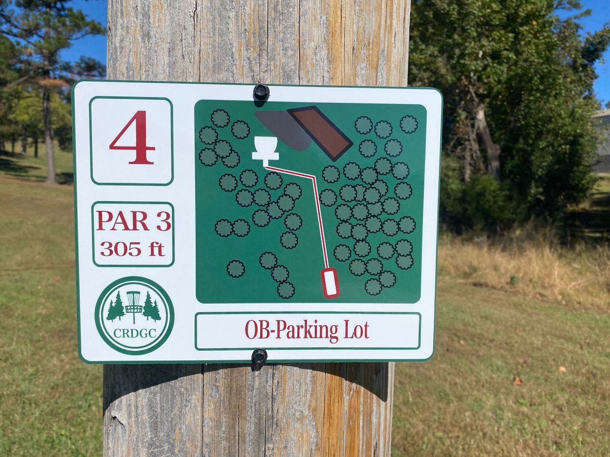 Hole 4 sign (red/white)