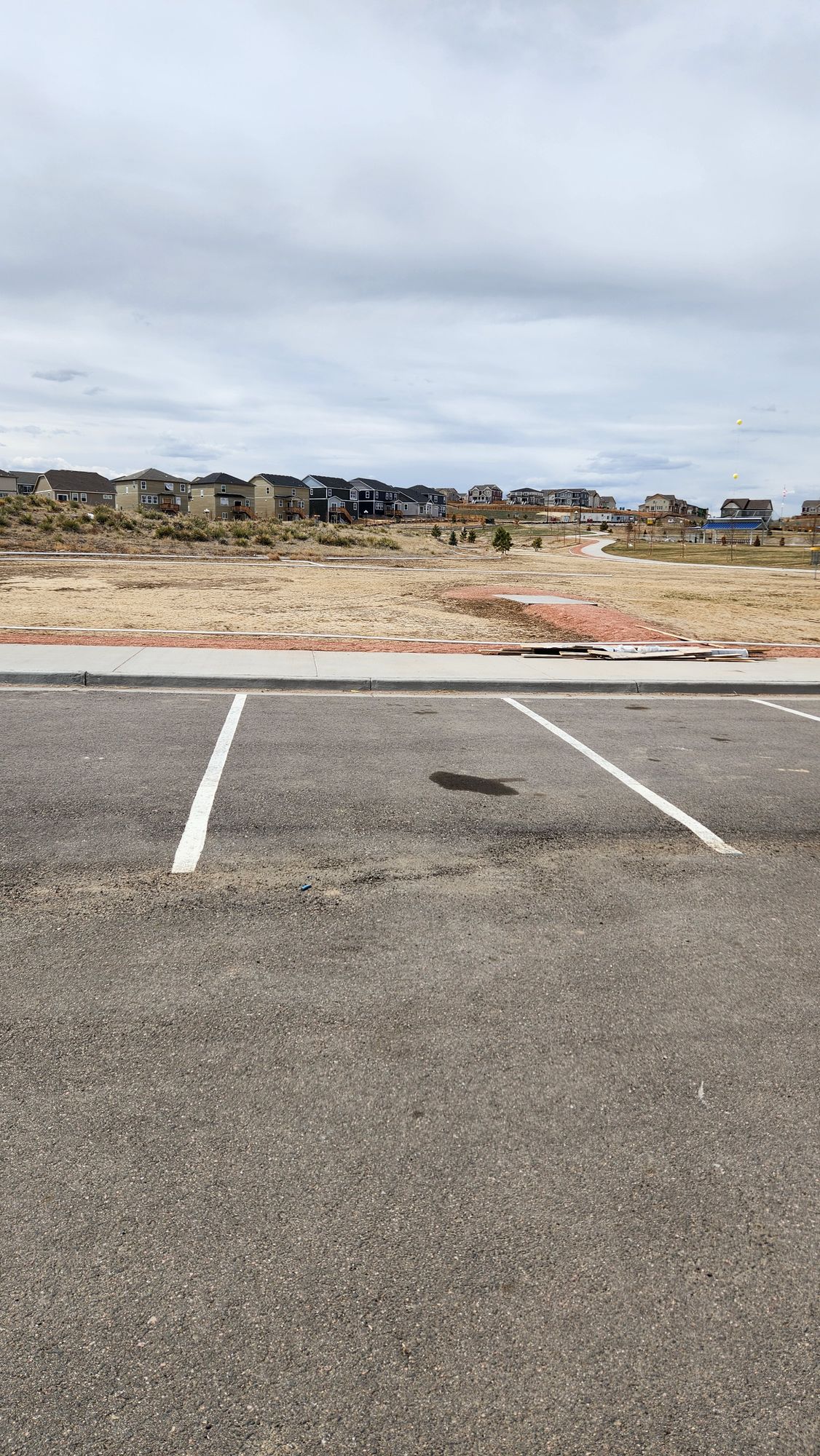 Hole 1's teepad from the parking lot.