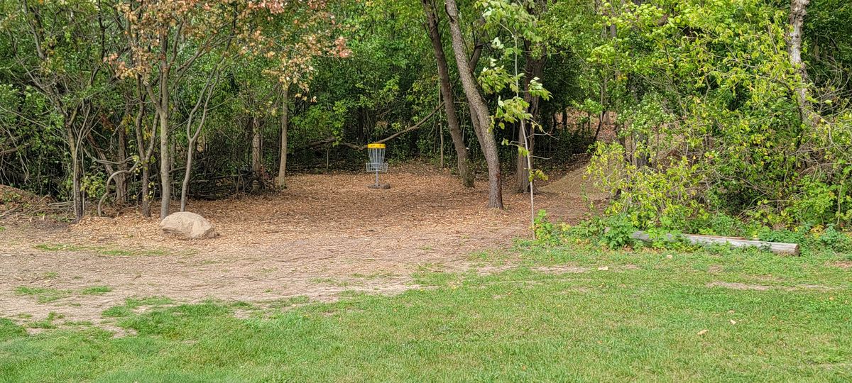 Hole 9. Triple mando coming soon.