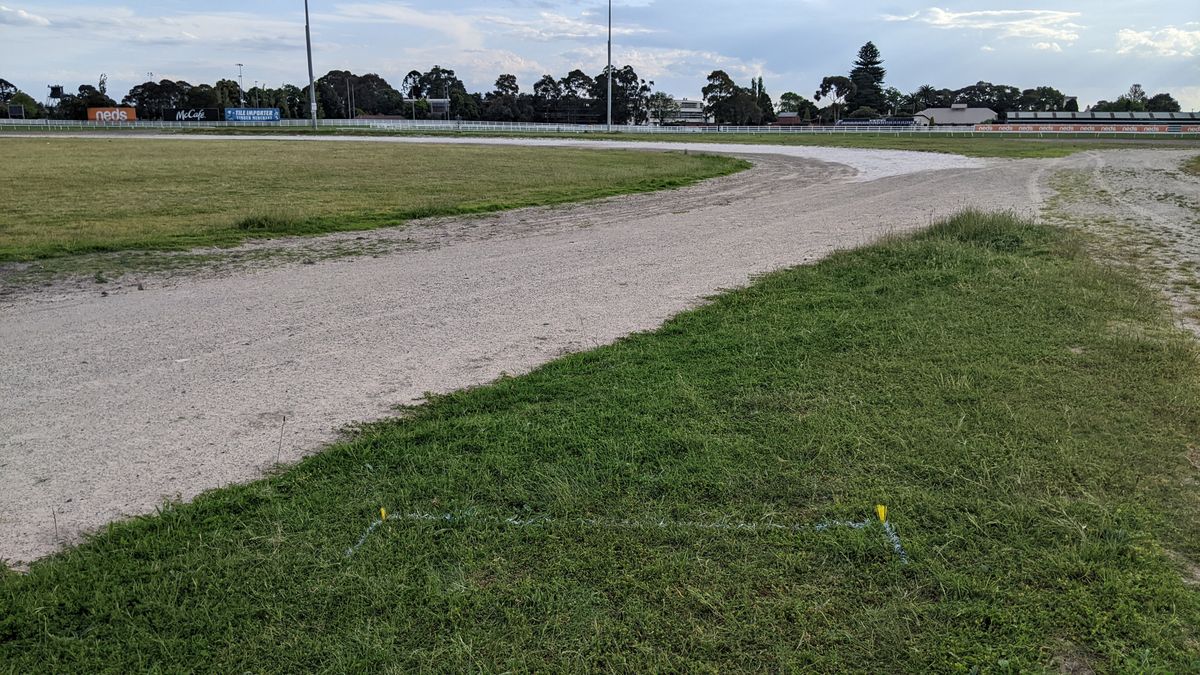 Hole 6 - play as an island which is beyond the track 
